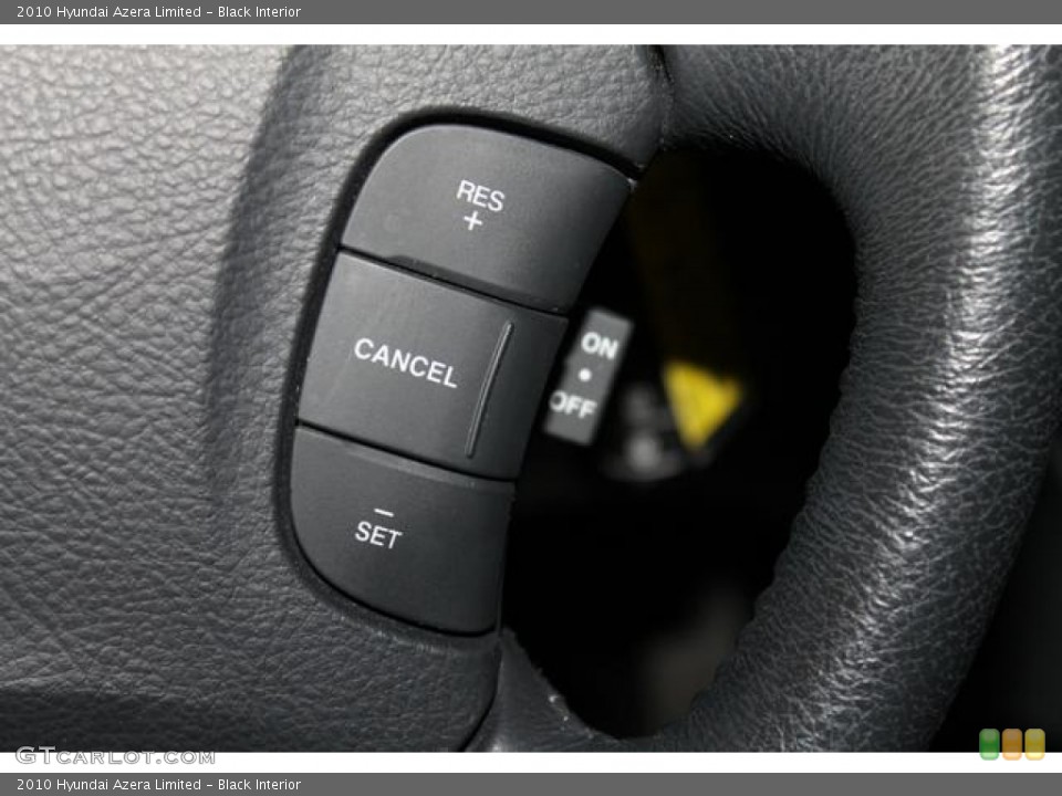 Black Interior Controls for the 2010 Hyundai Azera Limited #79140882