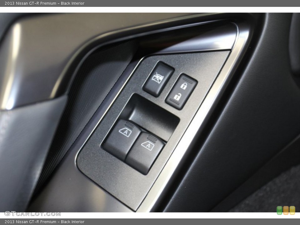 Black Interior Controls for the 2013 Nissan GT-R Premium #79141056