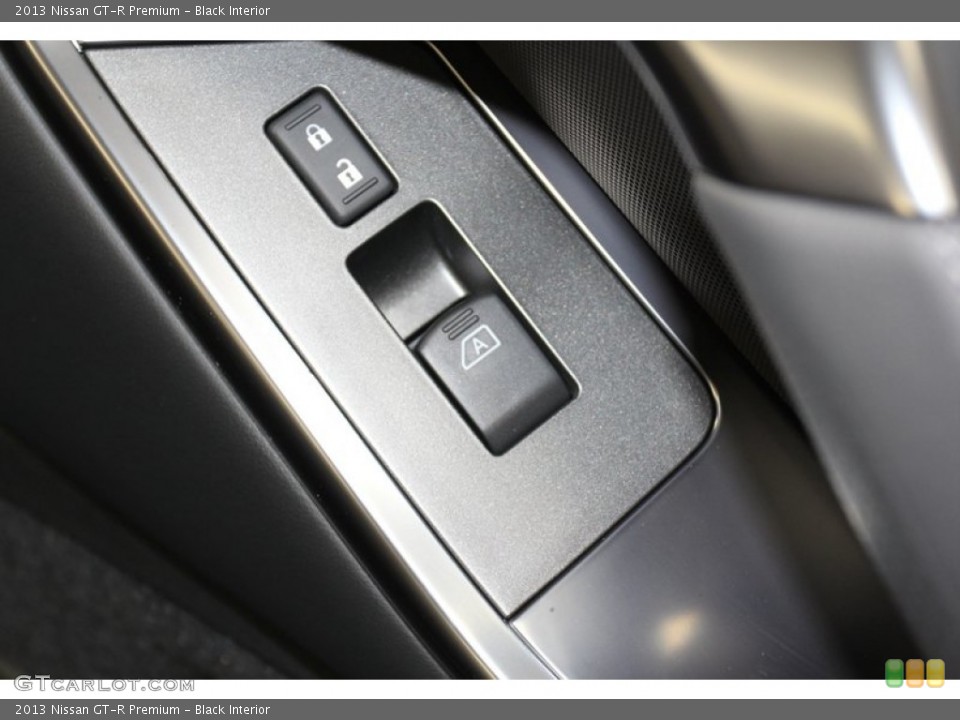 Black Interior Controls for the 2013 Nissan GT-R Premium #79141443