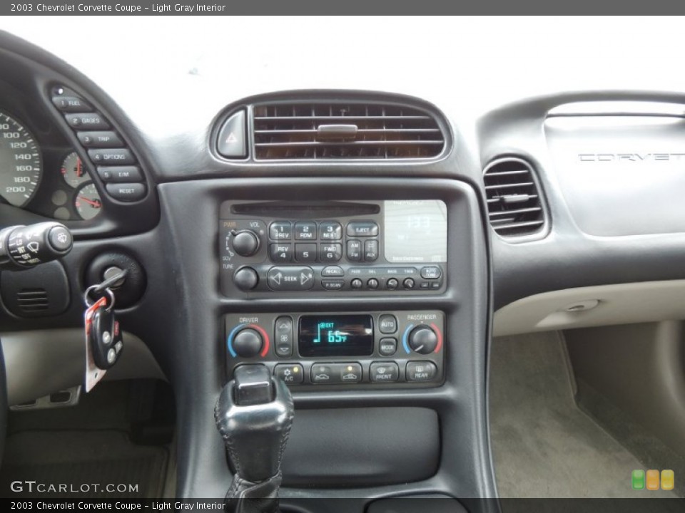 Light Gray Interior Controls for the 2003 Chevrolet Corvette Coupe #79141870