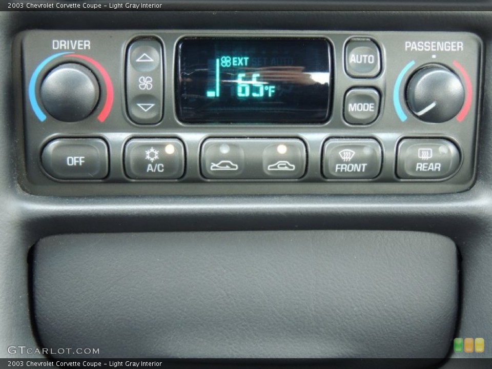 Light Gray Interior Controls for the 2003 Chevrolet Corvette Coupe #79141890