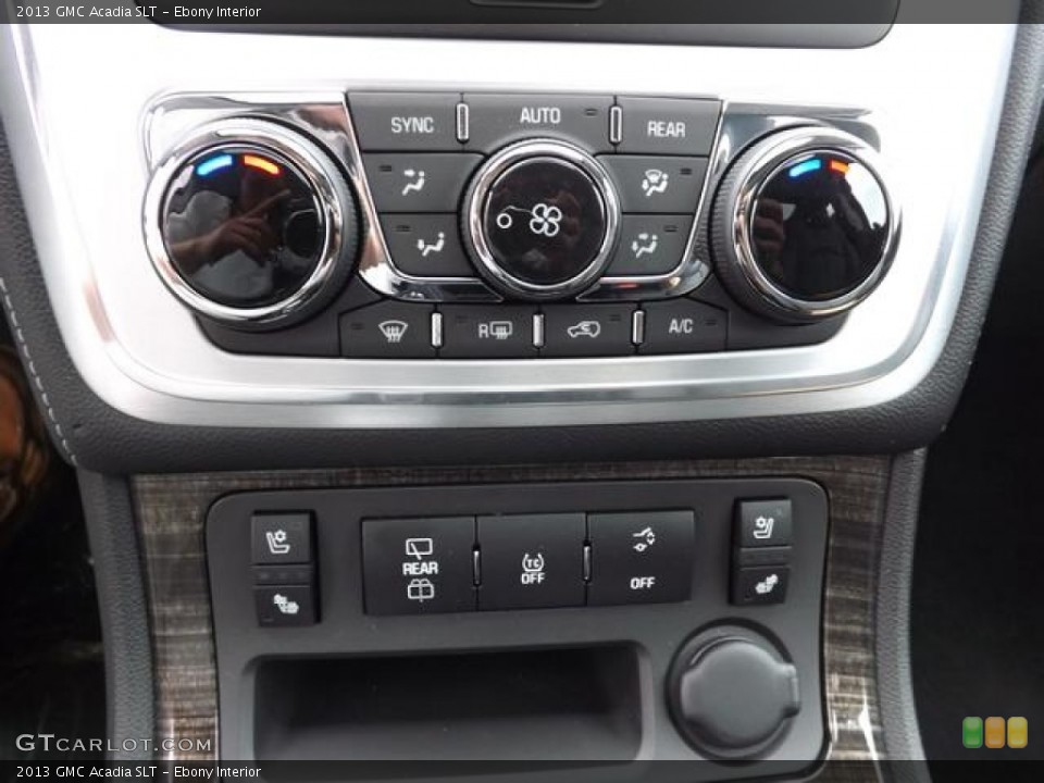 Ebony Interior Controls for the 2013 GMC Acadia SLT #79150633