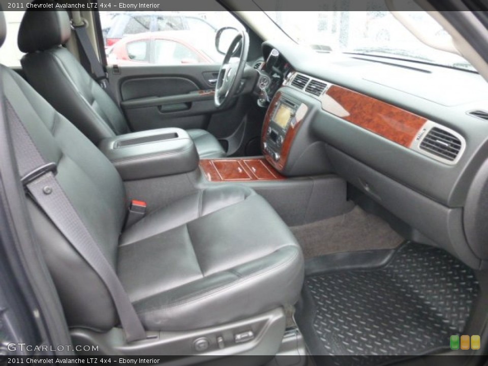 Ebony Interior Photo for the 2011 Chevrolet Avalanche LTZ 4x4 #79155117