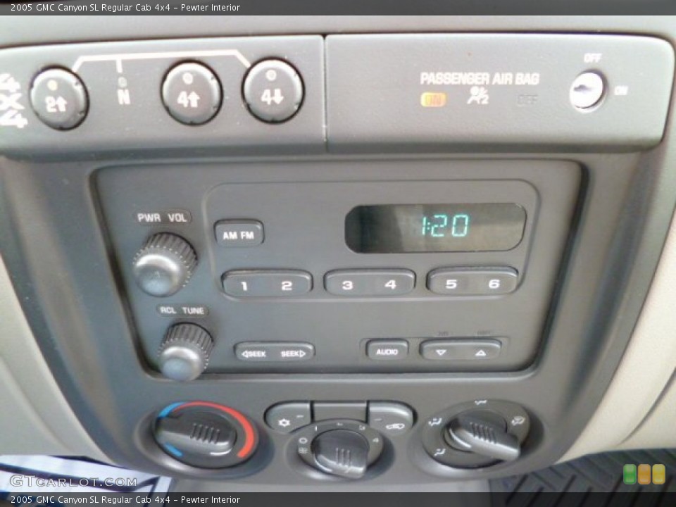 Pewter Interior Controls for the 2005 GMC Canyon SL Regular Cab 4x4 #79159439