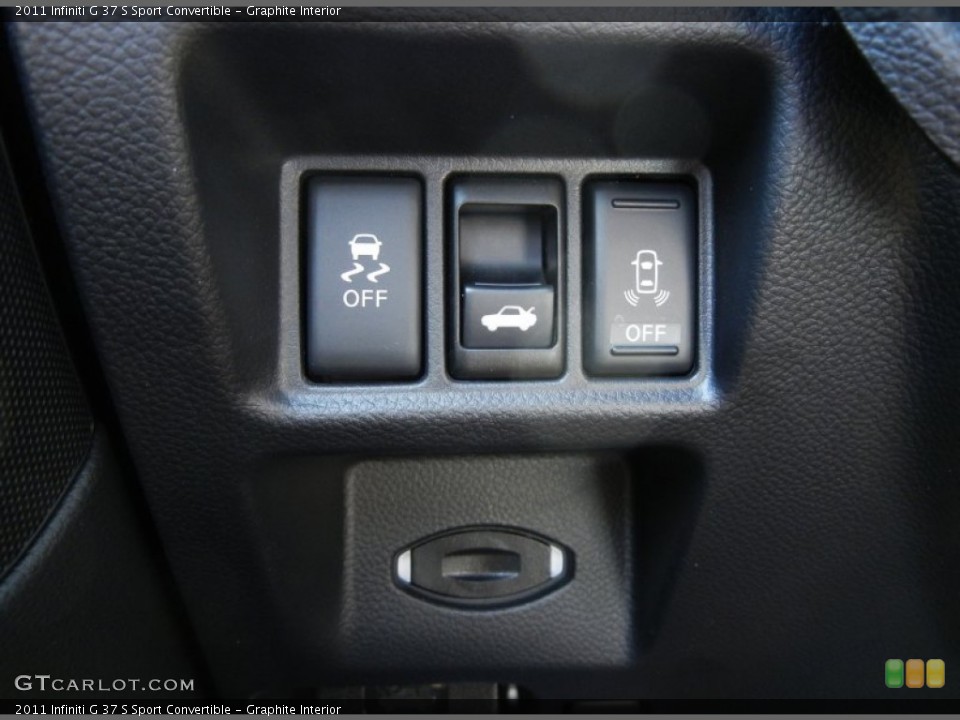 Graphite Interior Controls for the 2011 Infiniti G 37 S Sport Convertible #79162088