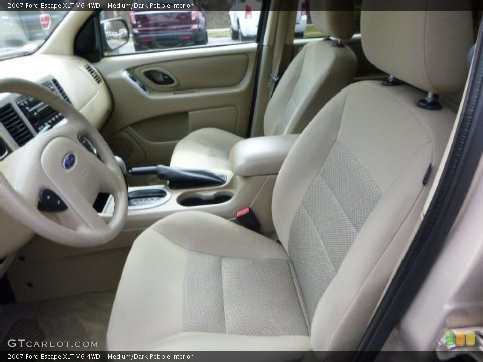Medium/Dark Pebble Interior Photo for the 2007 Ford Escape XLT V6 4WD #79165838
