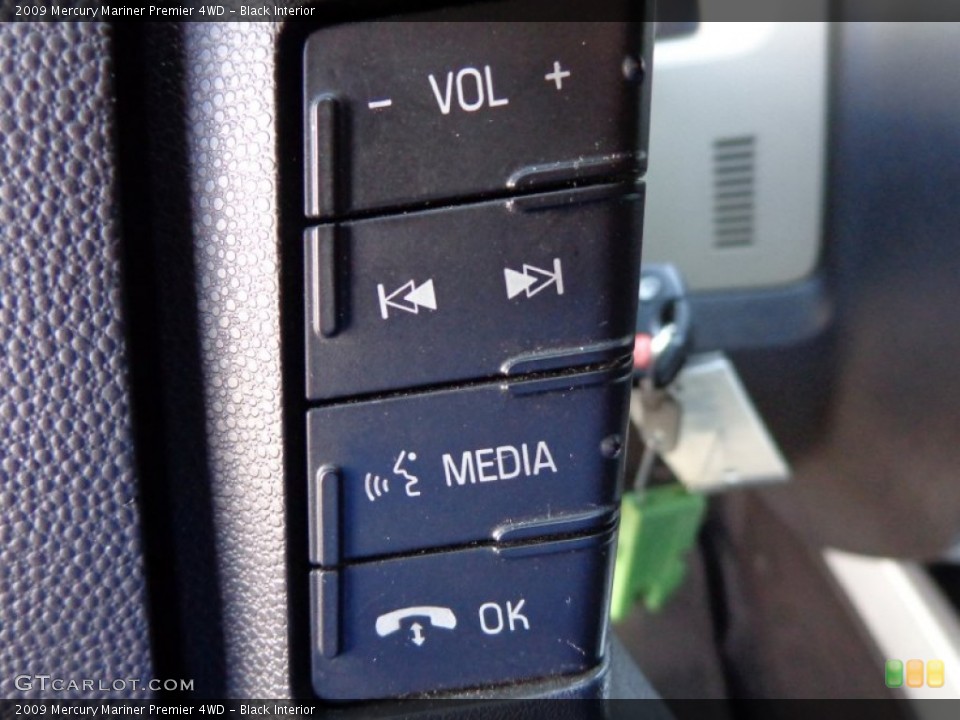Black Interior Controls for the 2009 Mercury Mariner Premier 4WD #79166576