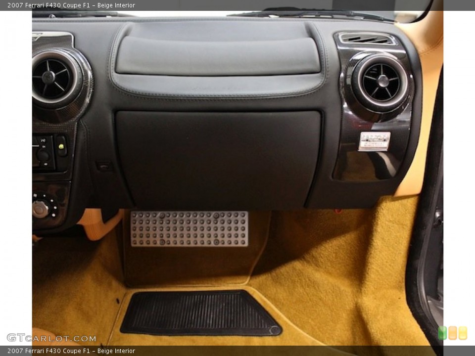 Beige Interior Dashboard for the 2007 Ferrari F430 Coupe F1 #79180609