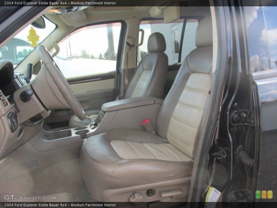 Medium Parchment Interior Photo for the 2004 Ford Explorer Eddie Bauer 4x4 #79183649