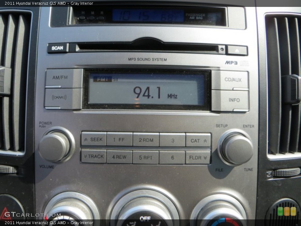 Gray Interior Audio System for the 2011 Hyundai Veracruz GLS AWD #79190405