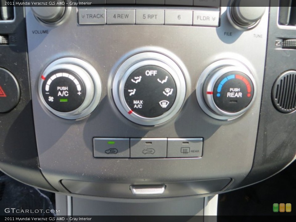 Gray Interior Controls for the 2011 Hyundai Veracruz GLS AWD #79190421
