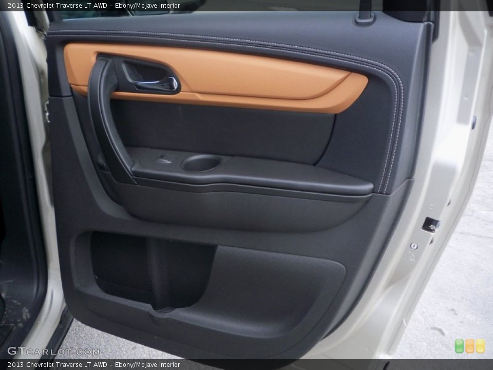 Ebony/Mojave Interior Door Panel for the 2013 Chevrolet Traverse LT AWD #79194583