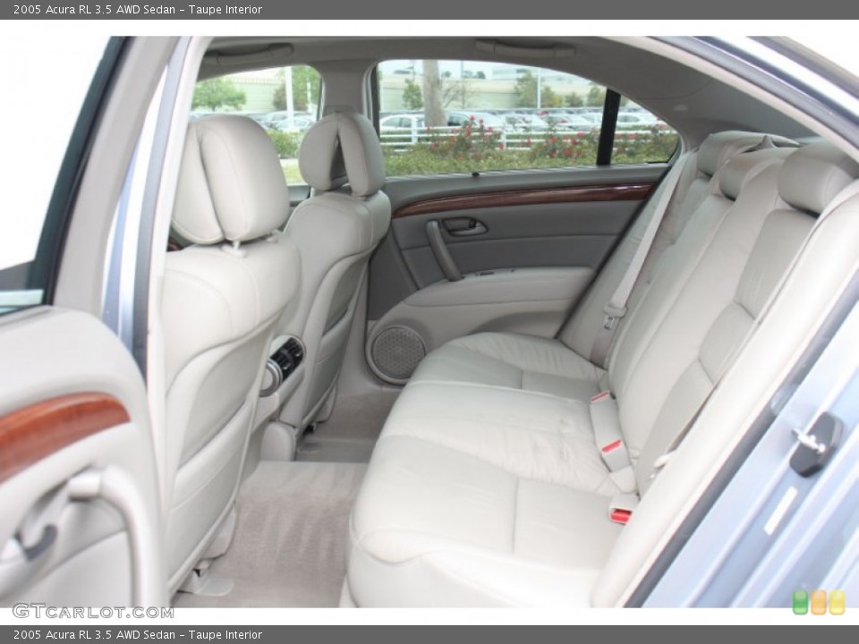 Taupe Interior Rear Seat for the 2005 Acura RL 3.5 AWD Sedan #79214380