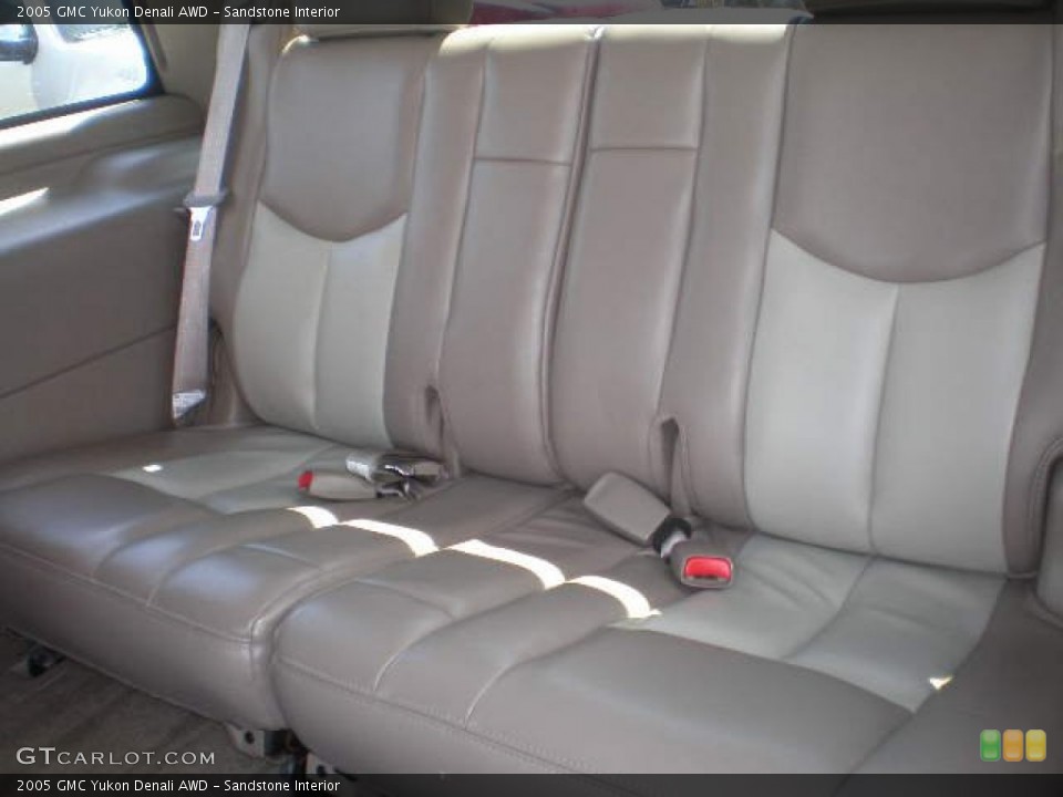 Sandstone Interior Rear Seat for the 2005 GMC Yukon Denali AWD #79220275