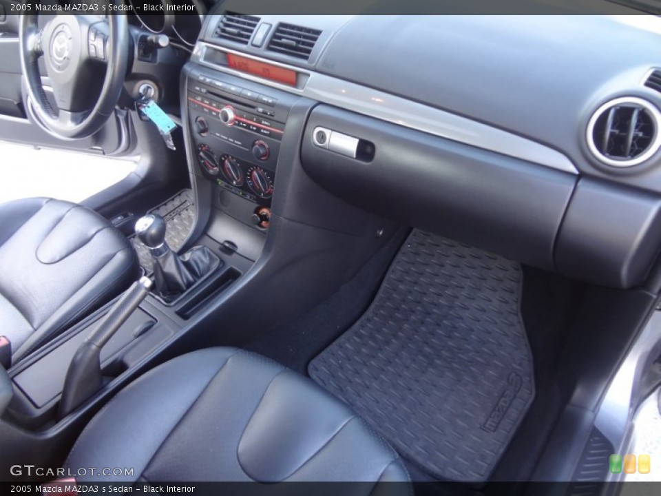 Black Interior Dashboard for the 2005 Mazda MAZDA3 s Sedan #79230445