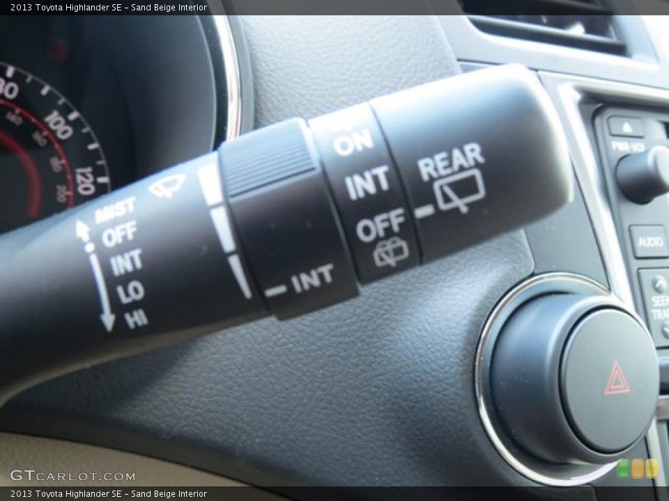 Sand Beige Interior Controls for the 2013 Toyota Highlander SE #79231810