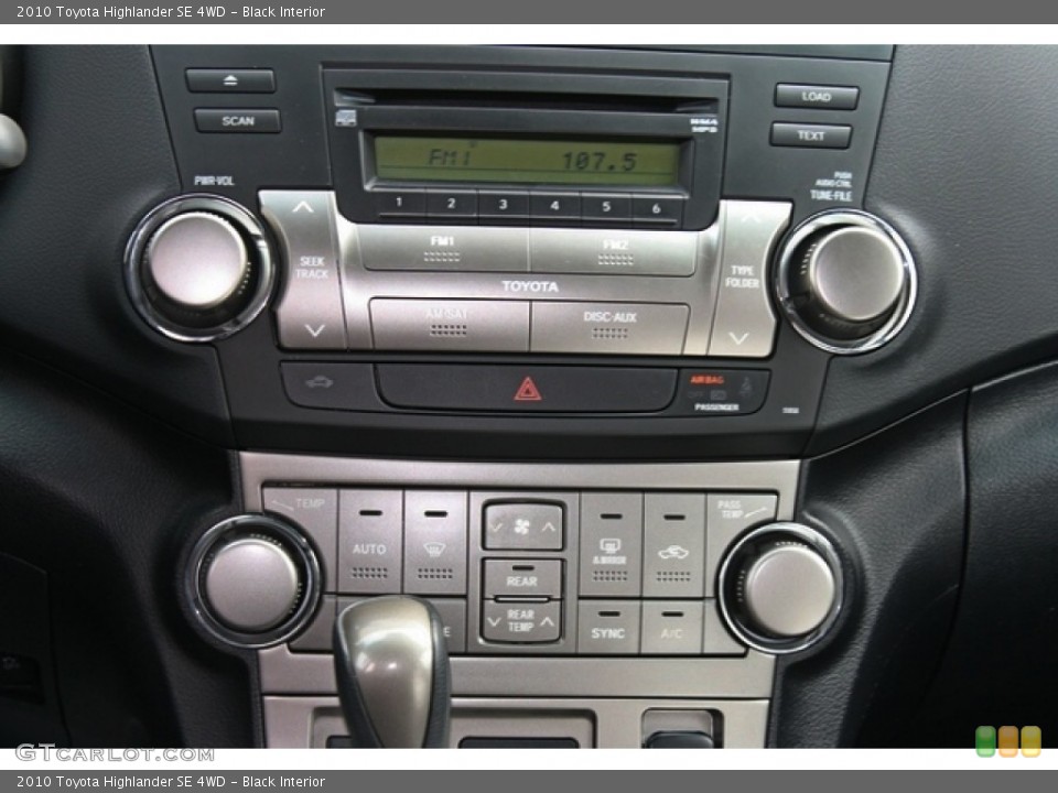 Black Interior Controls for the 2010 Toyota Highlander SE 4WD #79236359