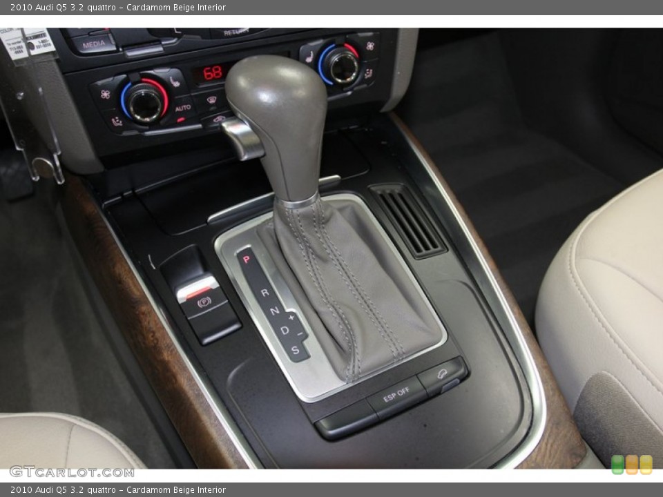 Cardamom Beige Interior Transmission for the 2010 Audi Q5 3.2 quattro #79240696