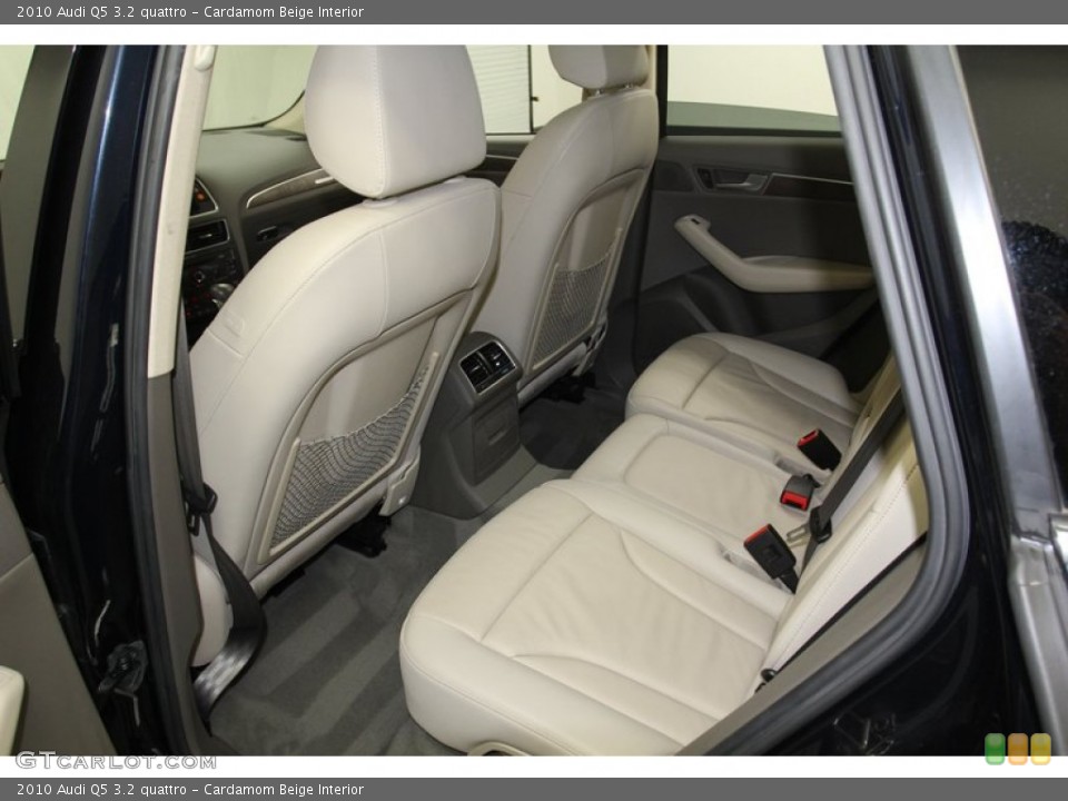 Cardamom Beige Interior Rear Seat for the 2010 Audi Q5 3.2 quattro #79240784
