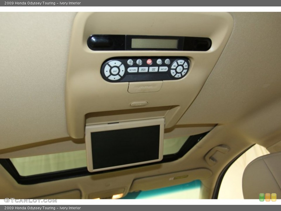 Ivory Interior Entertainment System for the 2009 Honda Odyssey Touring #79244546