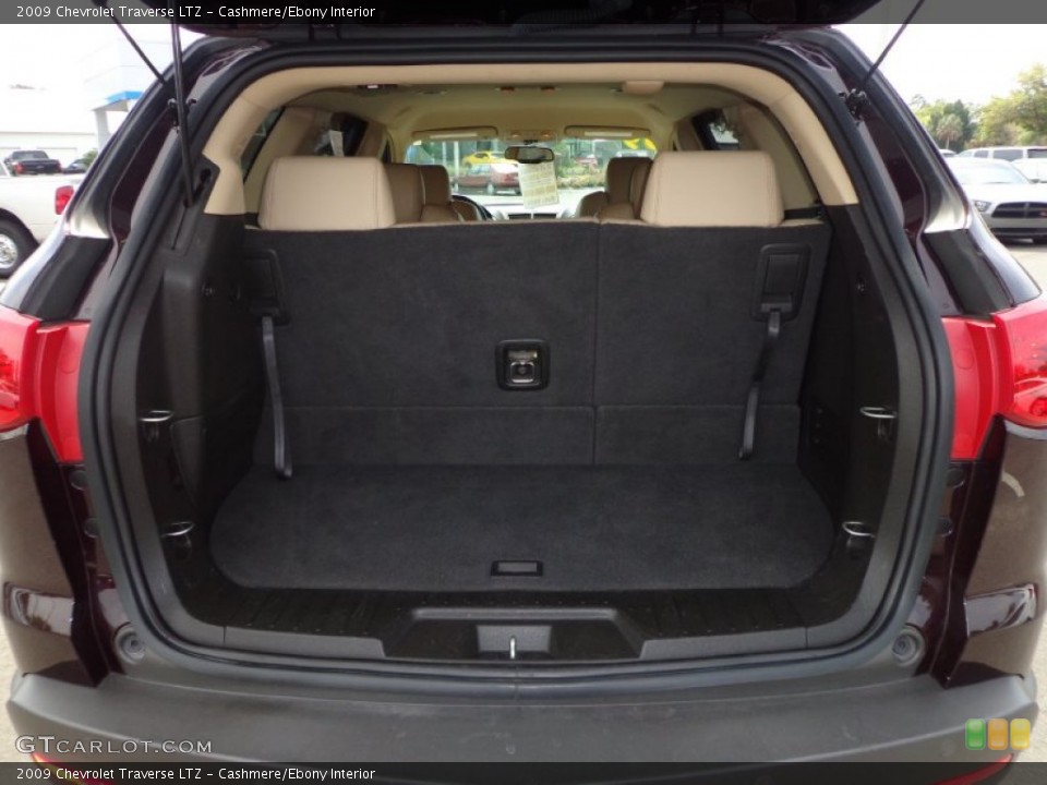 Cashmere/Ebony Interior Trunk for the 2009 Chevrolet Traverse LTZ #79261906