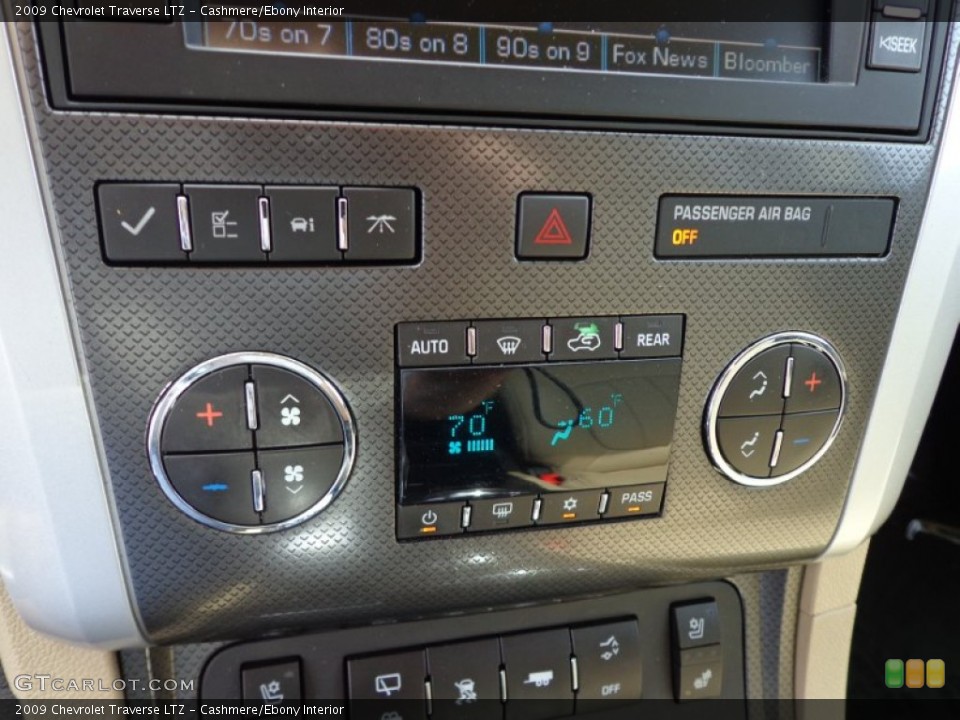Cashmere/Ebony Interior Controls for the 2009 Chevrolet Traverse LTZ #79261990