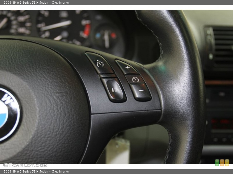 Grey Interior Controls for the 2003 BMW 5 Series 530i Sedan #79264496