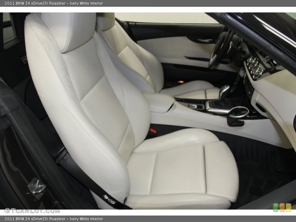 Ivory White Interior Photo for the 2011 BMW Z4 sDrive35i Roadster #79268084