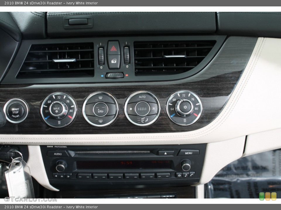 Ivory White Interior Controls for the 2010 BMW Z4 sDrive30i Roadster #79294205