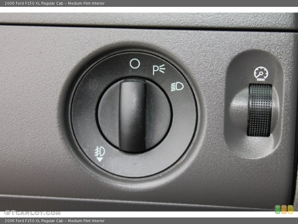 Medium Flint Interior Controls for the 2006 Ford F150 XL Regular Cab #79302756