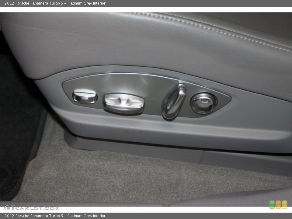 Platinum Grey Interior Controls for the 2012 Porsche Panamera Turbo S #79304843