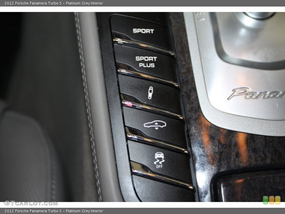 Platinum Grey Interior Controls for the 2012 Porsche Panamera Turbo S #79304942