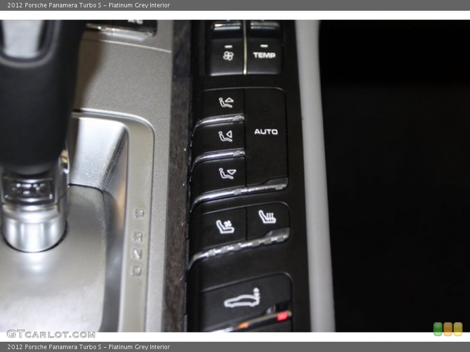 Platinum Grey Interior Controls for the 2012 Porsche Panamera Turbo S #79304969