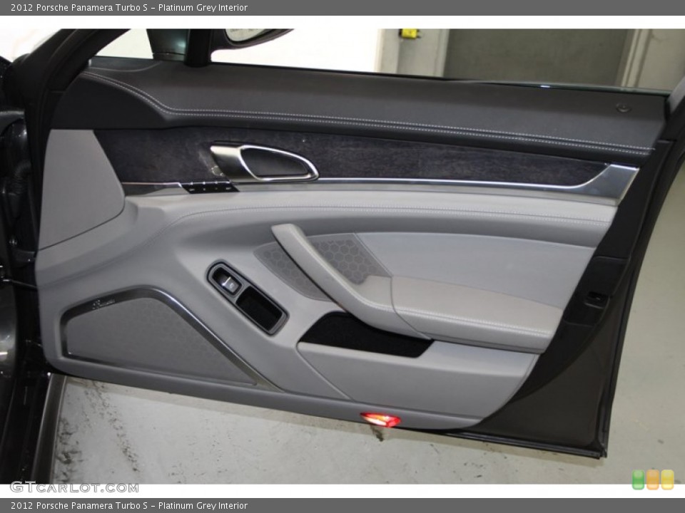 Platinum Grey Interior Door Panel for the 2012 Porsche Panamera Turbo S #79305135