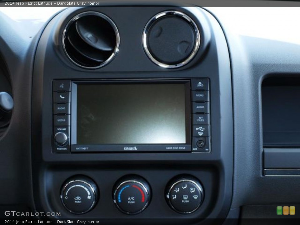 Dark Slate Gray Interior Controls for the 2014 Jeep Patriot Latitude #79312065