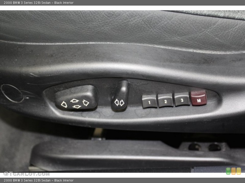 Black Interior Controls for the 2000 BMW 3 Series 328i Sedan #79314207