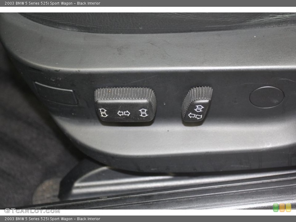 Black Interior Controls for the 2003 BMW 5 Series 525i Sport Wagon #79317797