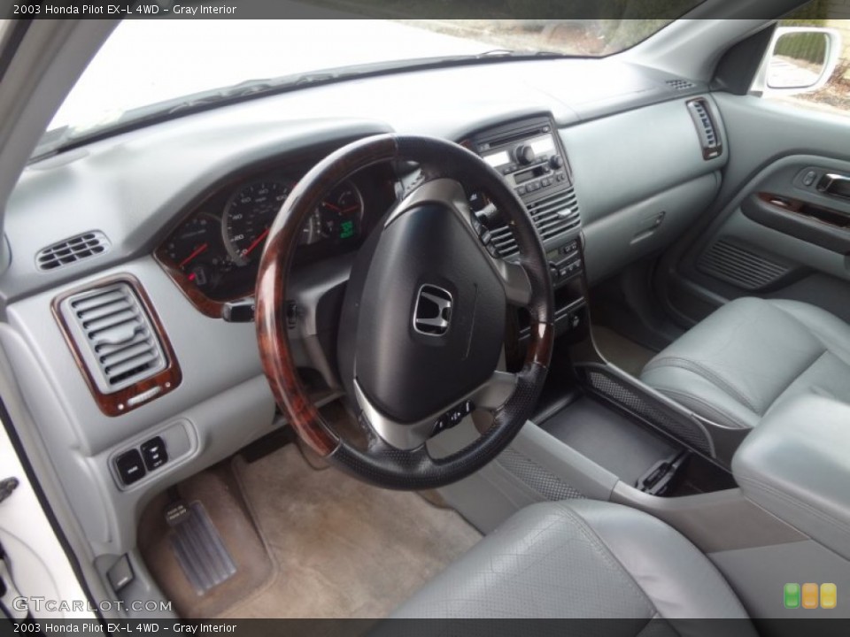 Gray Interior Photo for the 2003 Honda Pilot EX-L 4WD #79322392