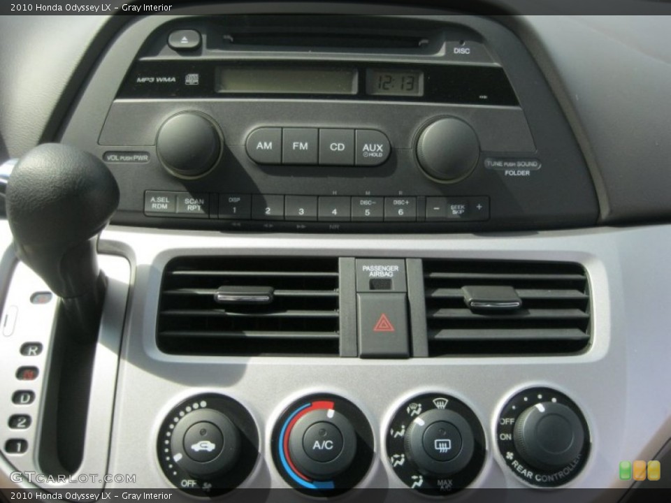Gray Interior Controls for the 2010 Honda Odyssey LX #79334893