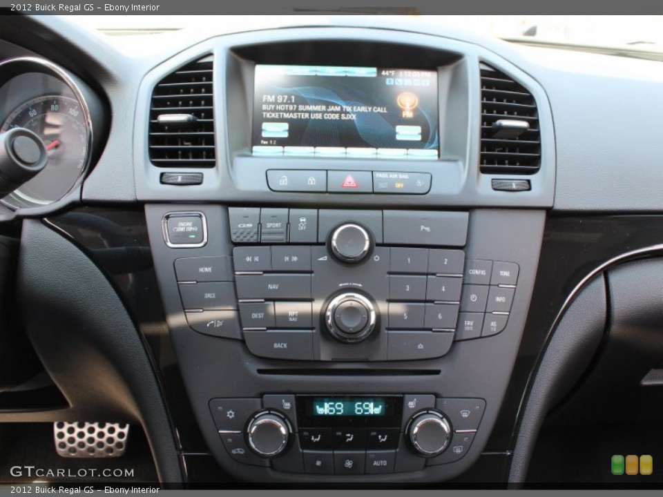 Ebony Interior Controls for the 2012 Buick Regal GS #79341673