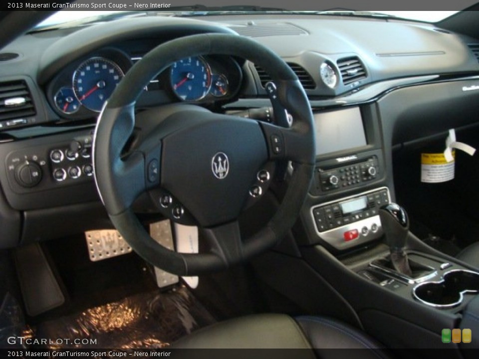 Nero Interior Dashboard for the 2013 Maserati GranTurismo Sport Coupe #79346192