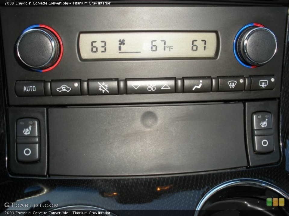Titanium Gray Interior Controls for the 2009 Chevrolet Corvette Convertible #79377490