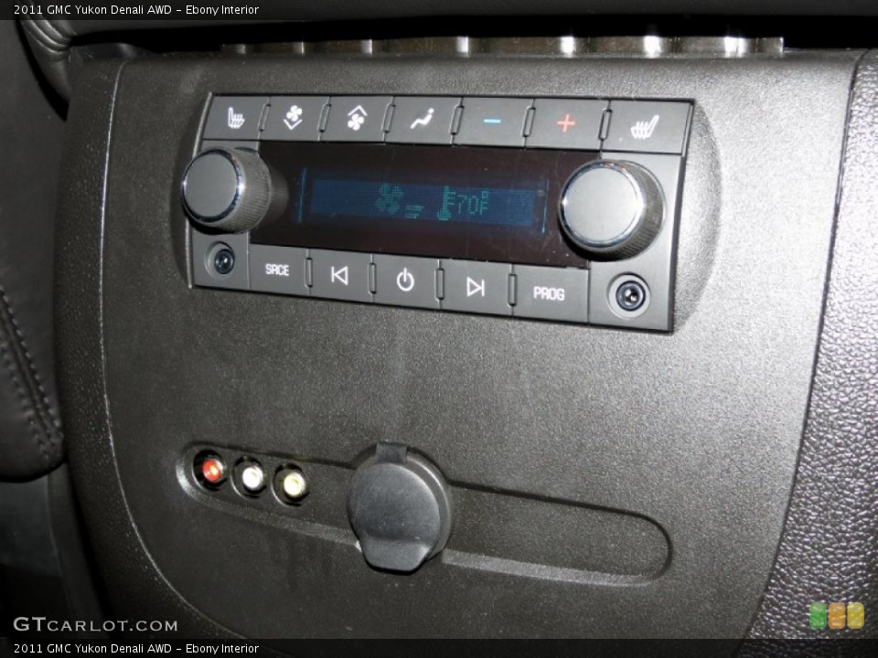 Ebony Interior Controls for the 2011 GMC Yukon Denali AWD #79385860