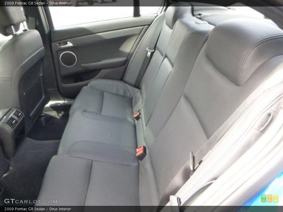 Onyx Interior Rear Seat for the 2009 Pontiac G8 Sedan #79389175