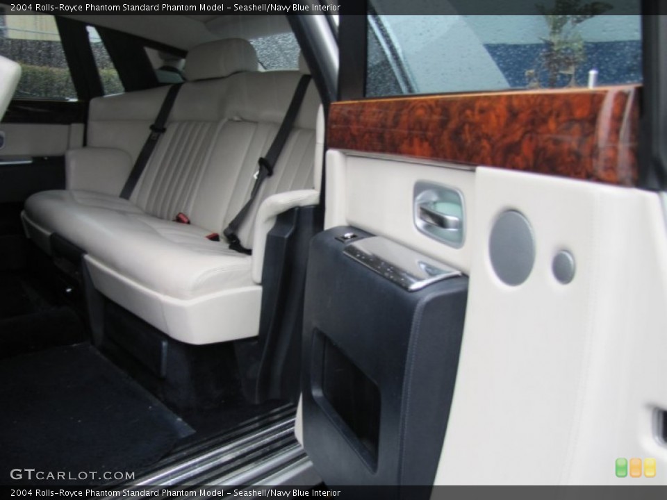 Seashell/Navy Blue Interior Rear Seat for the 2004 Rolls-Royce Phantom  #79392022