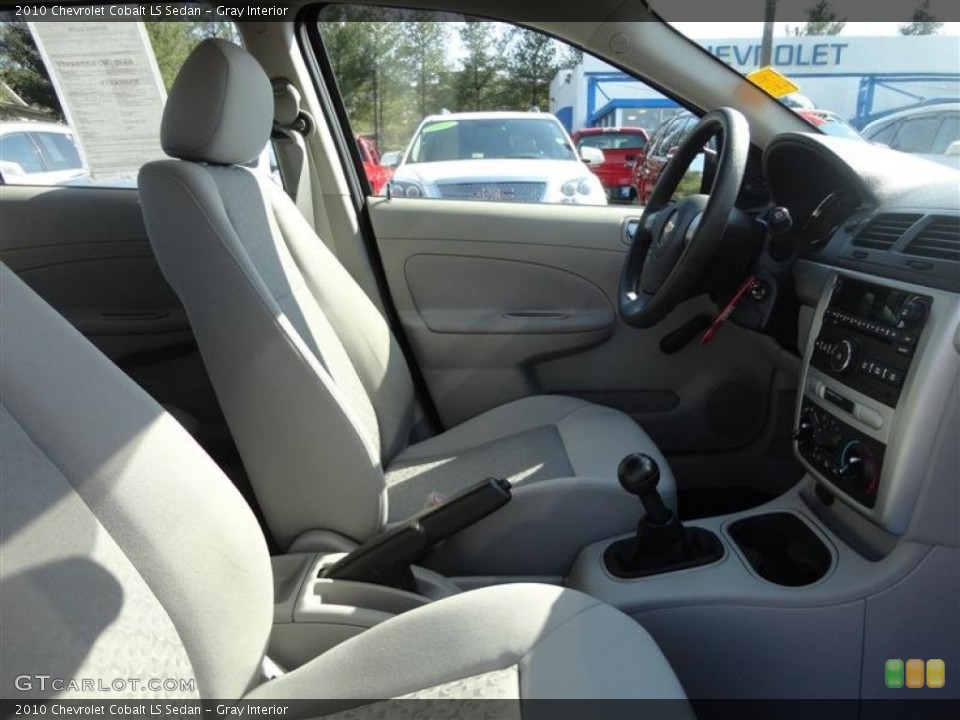 Gray Interior Photo for the 2010 Chevrolet Cobalt LS Sedan #79420223