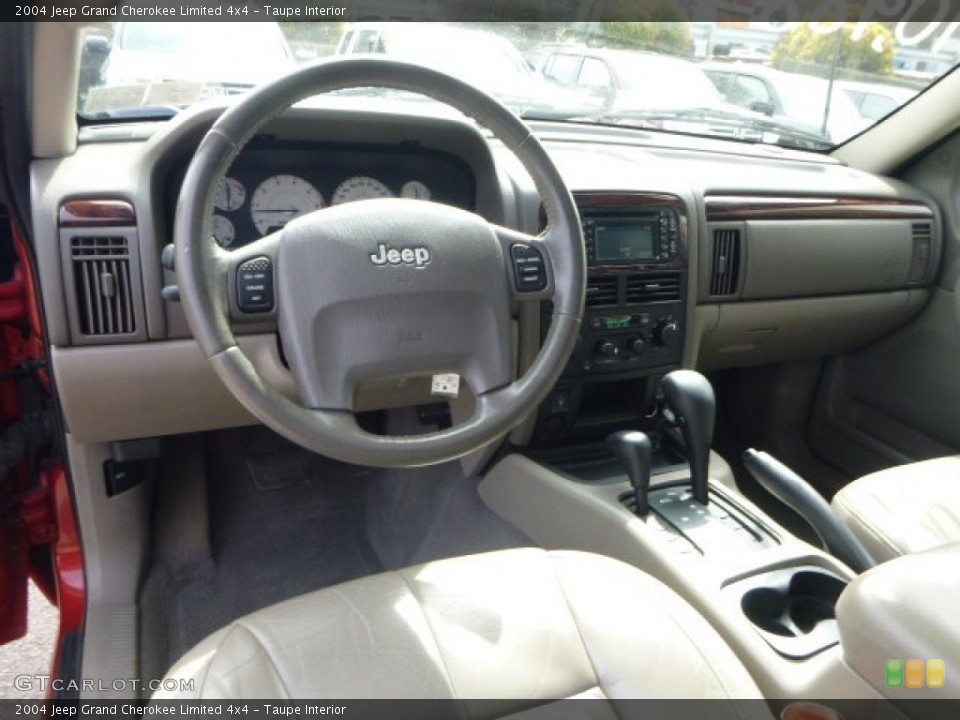 Taupe Interior Photo for the 2004 Jeep Grand Cherokee Limited 4x4 #79423753
