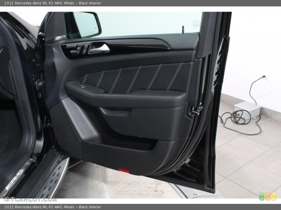 Black Interior Door Panel for the 2012 Mercedes-Benz ML 63 AMG 4Matic #79450418