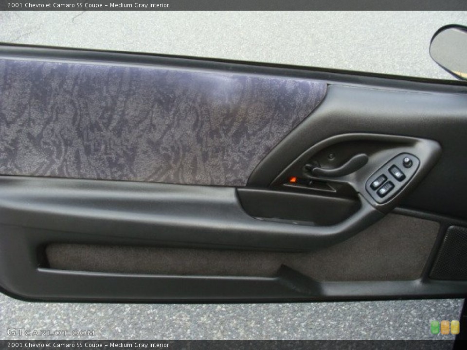 Medium Gray Interior Door Panel for the 2001 Chevrolet Camaro SS Coupe #79483307