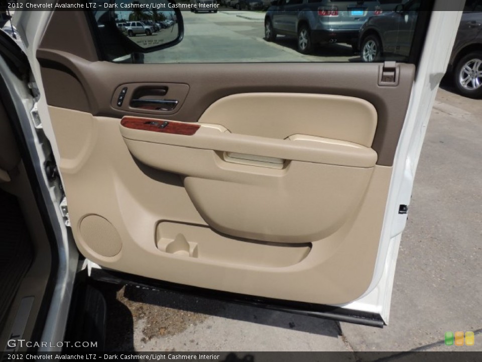Dark Cashmere/Light Cashmere Interior Door Panel for the 2012 Chevrolet Avalanche LTZ #79485914